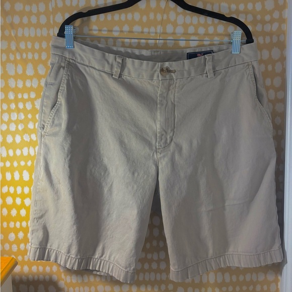 Vineyard Vines Men's Khaki Shorts - Picture 1 of 2
